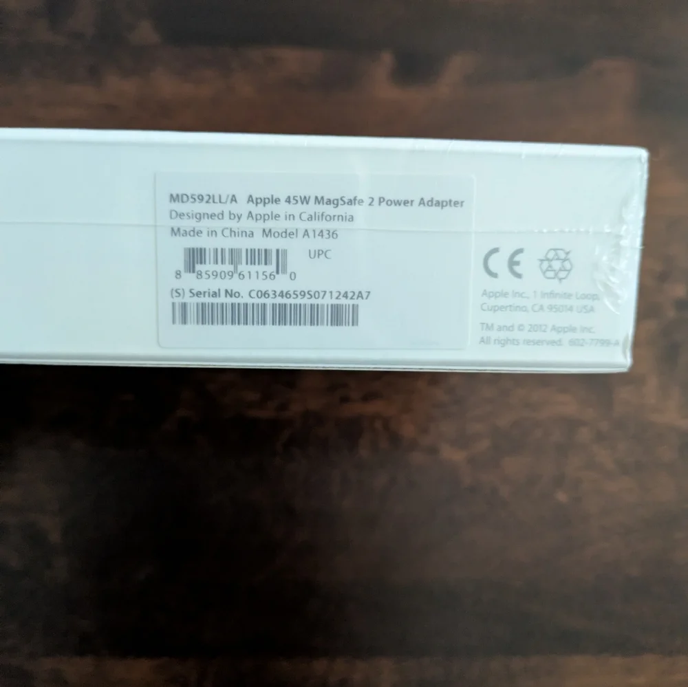 NWT Apple 45W MagSafe Power 2 Adapter.